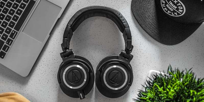 Turn Up the Volume: Comparing the Best Wireless Bluetooth Headphones of 2023